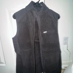 Figs Black Sleeveless Vest